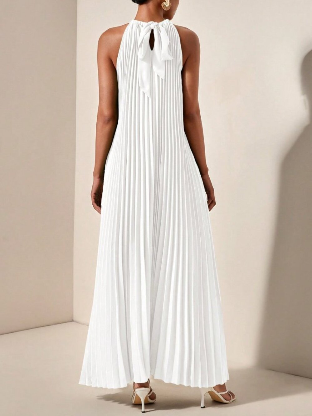 White Casual Women's Halterneck Sleeveless Pleated A-Hem Loose Maxi dress - Picture 2 of 8